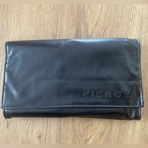 Makeup broches set New!